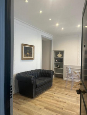 Crispi 30 Stylish Apartment